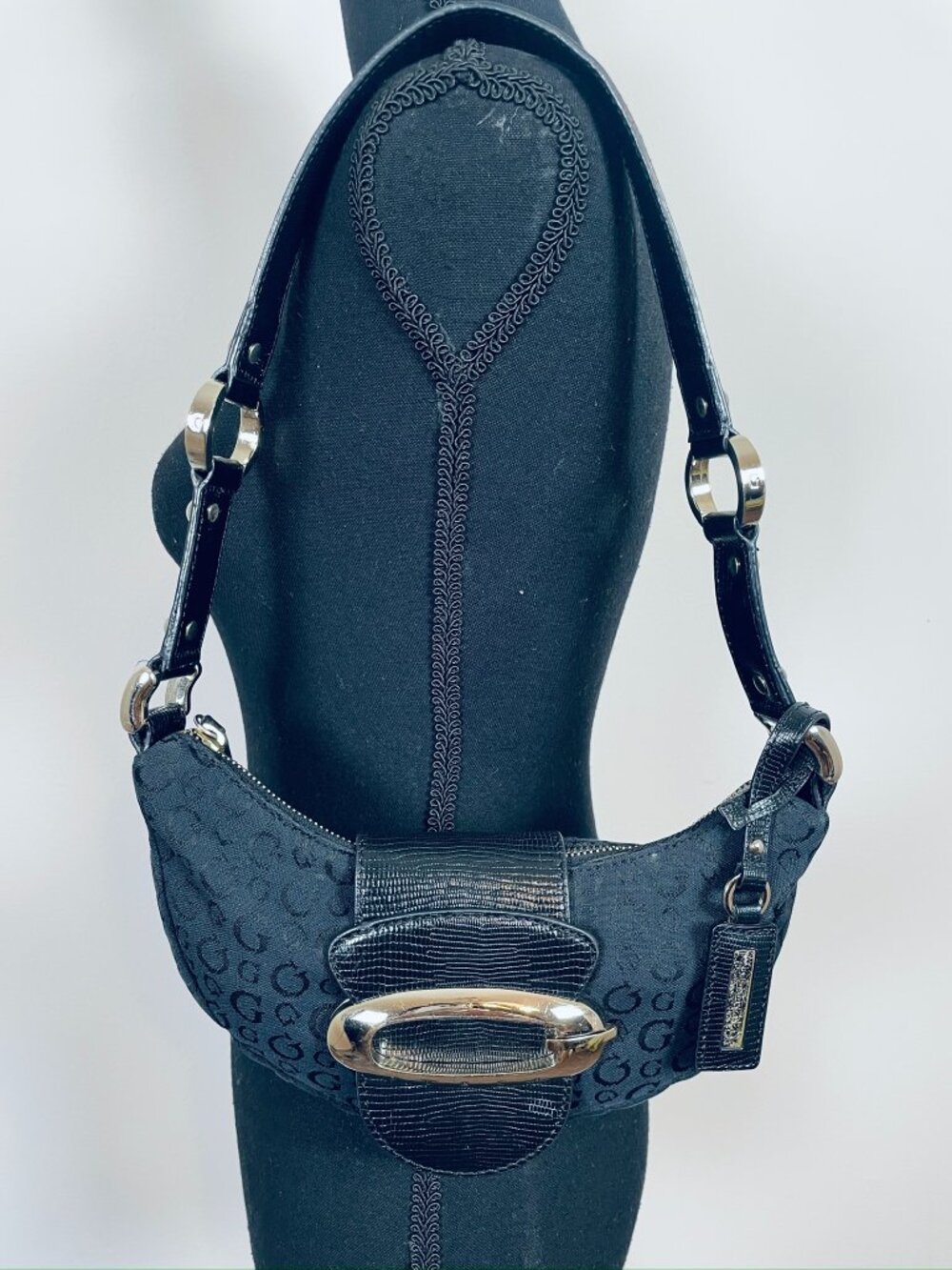 GUESS Vintage Y2K black monogram shoulder bag